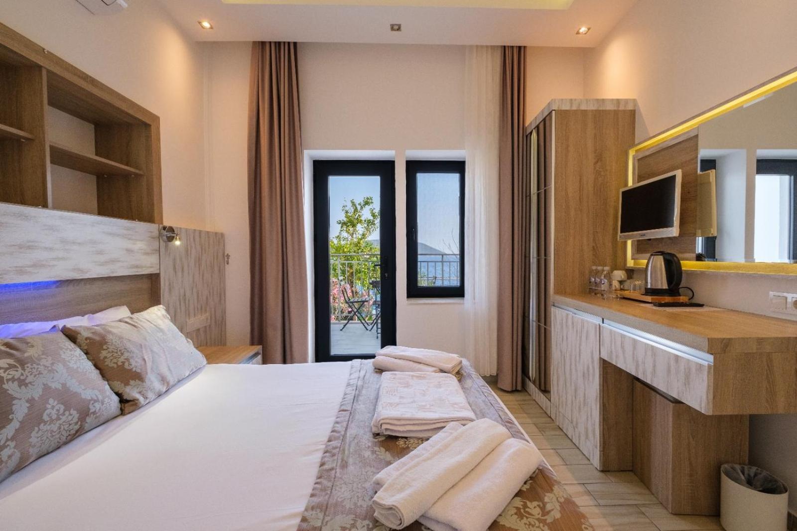Sardunya Andifli Otel Kaş Eksteriør bilde